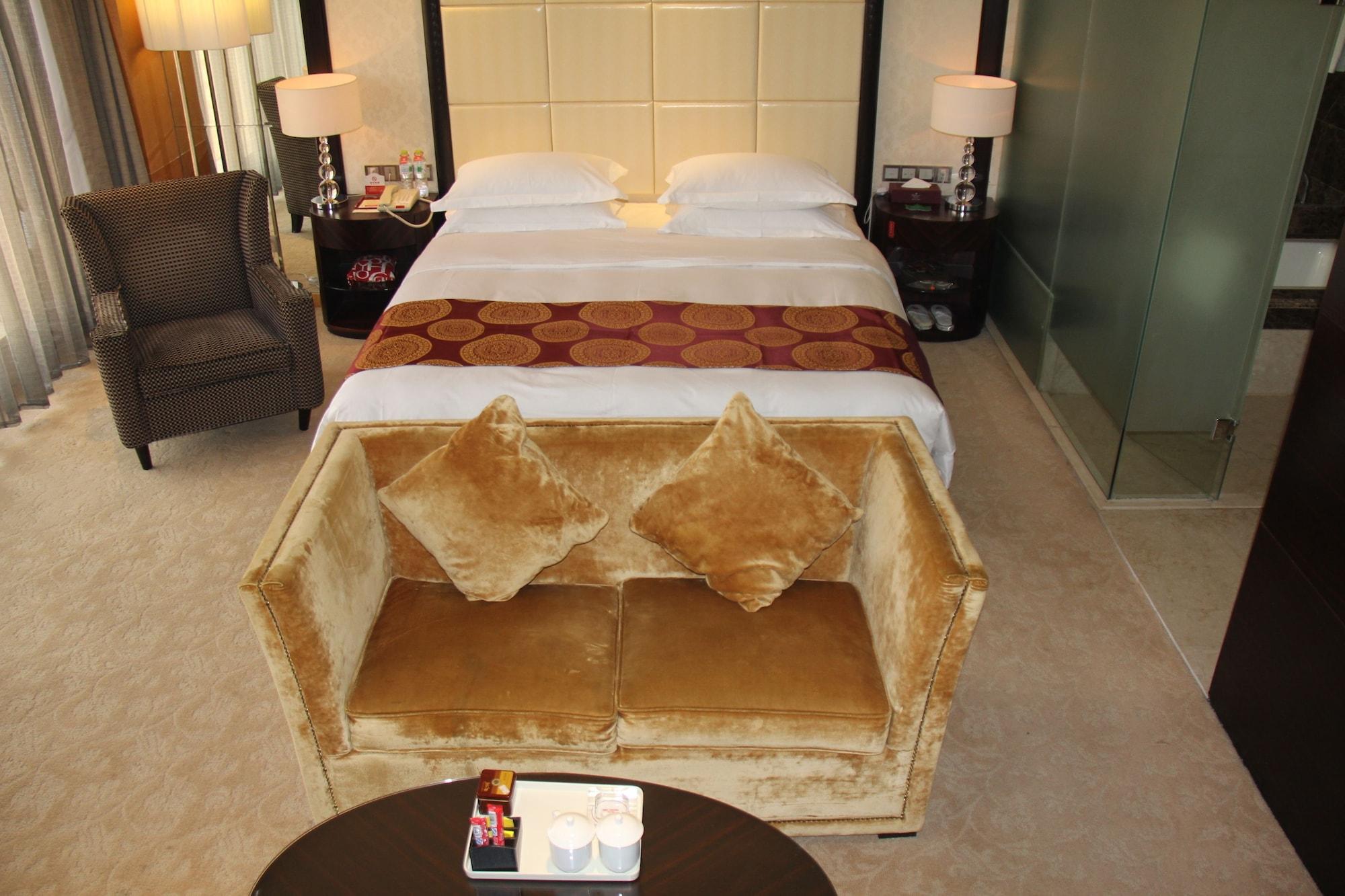 Weifang Ramada Plaza Hotel Экстерьер фото